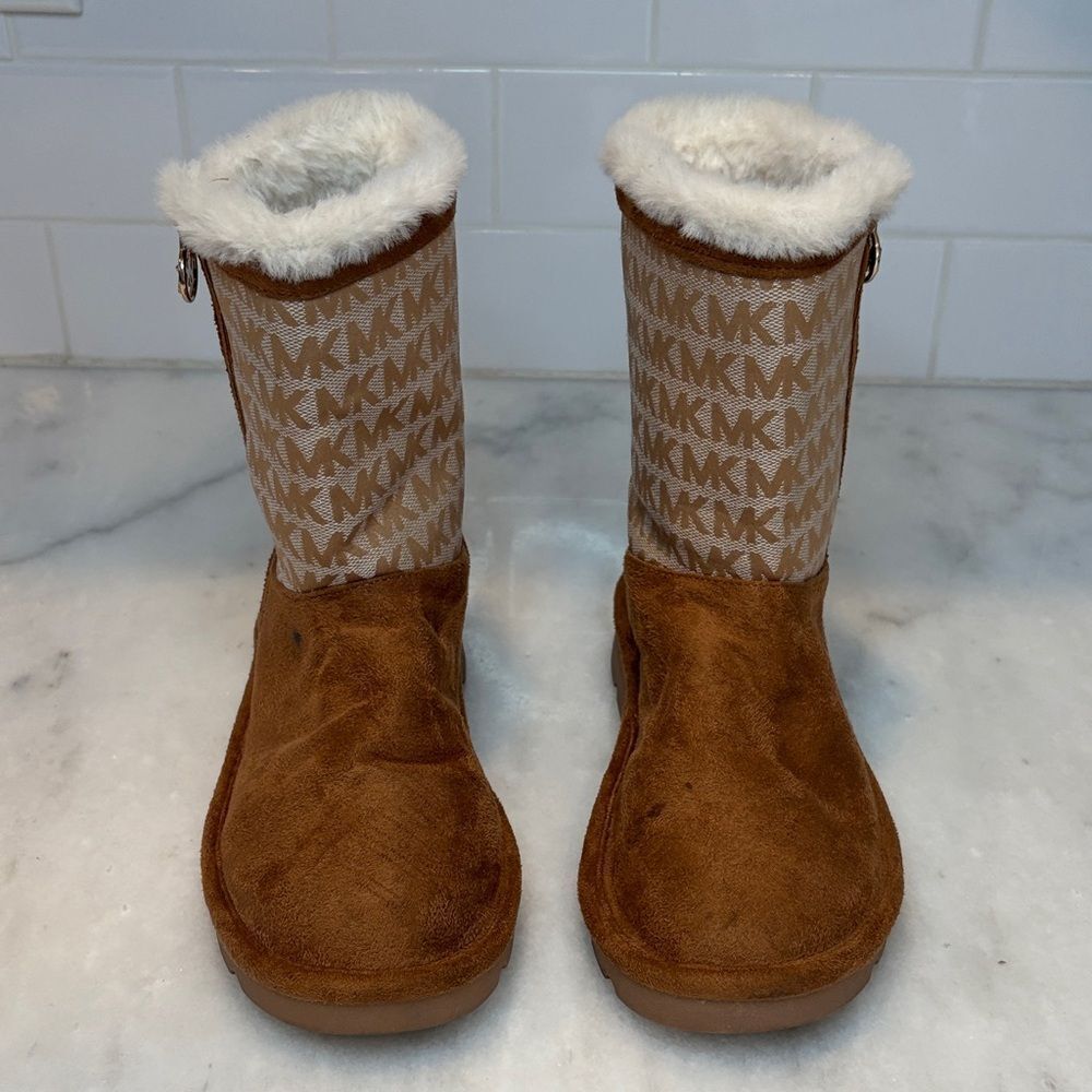 Michael Kors Boots Suede Tan Signature Logo Winter Shoes Designer - Picture 2 of 16